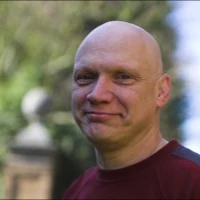 Ross Ashton — Projection Artist
